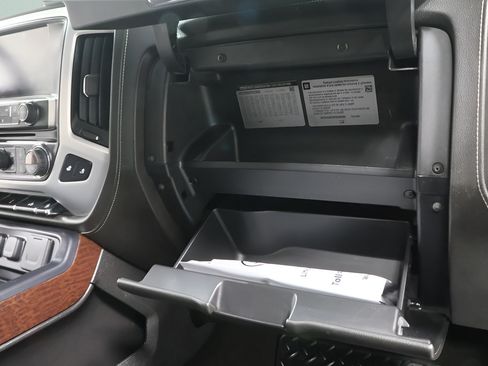 Used 2015 GMC Sierra 1500 SLT AWD/4WD image 32