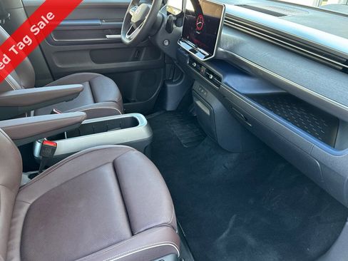 New 2025 Volkswagen ID. Buzz Pro S image 14