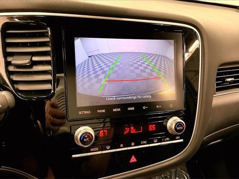 Used 2022 Mitsubishi Outlander SEL image 25