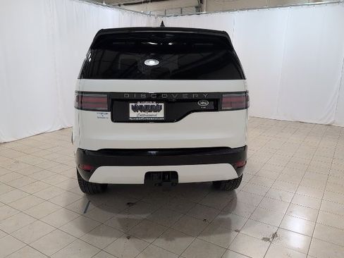 Used 2022 Land Rover Discovery S R-Dynamic image 4