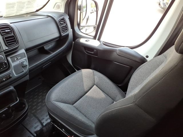 Used 2025 RAM ProMaster 2500 w/ U-Haul Equipment Group FWD image 23