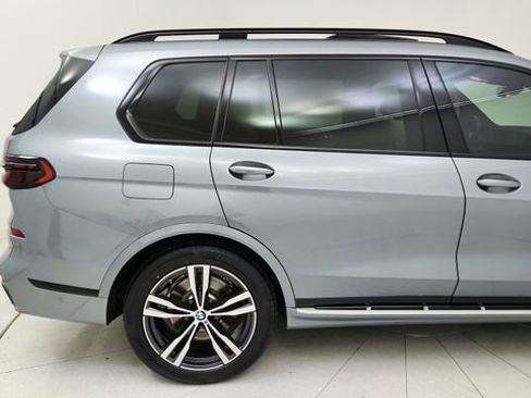 Used 2026 BMW X7 xDrive40i image 7