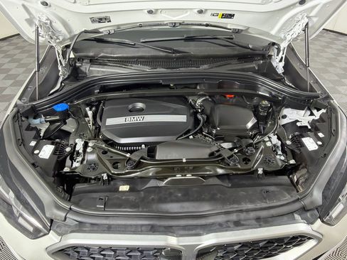 Used 2026 BMW X2 xDrive28i AWD/4WD image 33