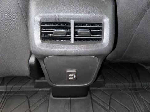 Used 2022 Chevrolet Equinox LT image 20