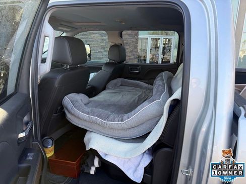 Used 2019 GMC Sierra 2500 Denali w/ Duramax Plus Package AWD/4WD image 6