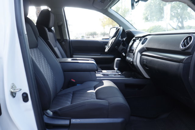 Used 2020 Toyota Tundra SR5 w/ SR5 Upgrade Package RWD image 23