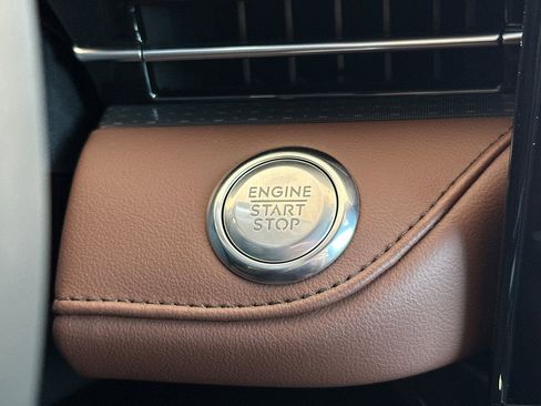 New 2026 Lincoln Nautilus Reserve AWD/4WD image 22