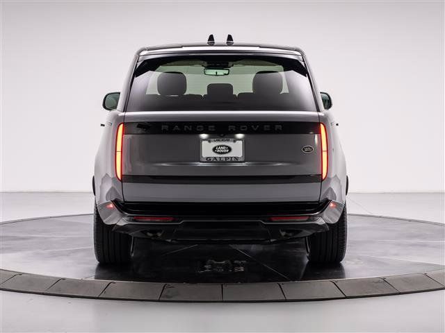 Used 2023 Land Rover Range Rover SE AWD/4WD image 4