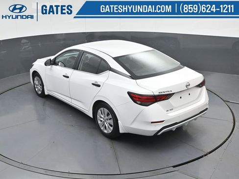 Used 2025 Nissan Sentra S FWD image 46