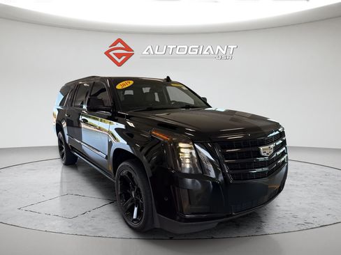 Used 2019 Cadillac Escalade ESV Premium Luxury AWD/4WD image 9