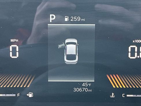 Used 2025 Kia K4 LXS image 39