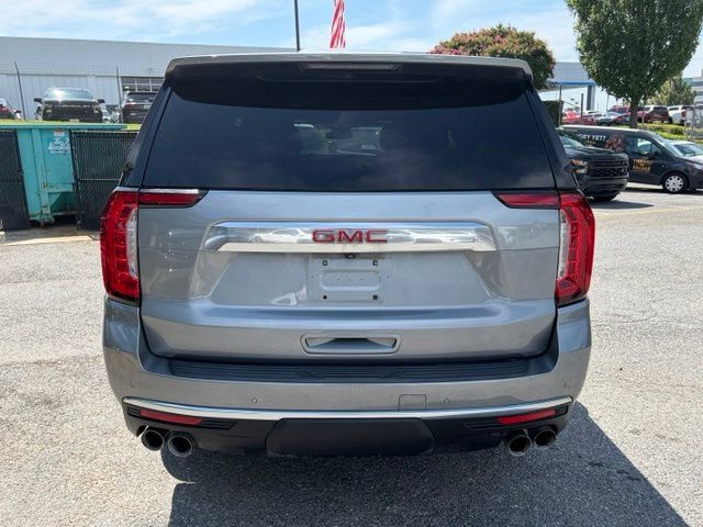 Used 2023 GMC Yukon XL Denali AWD/4WD image 4