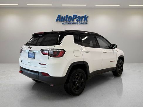 Used 2024 Jeep Compass Trailhawk image 7