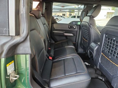 Used 2022 Ford Bronco Badlands w/ Sasquatch Package AWD/4WD image 15