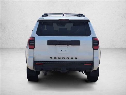 Used 2025 Toyota 4Runner SR5 AWD/4WD image 7