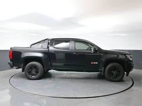 Used 2021 Chevrolet Colorado Z71 w/ Z71 Midnight Edition AWD/4WD image 4