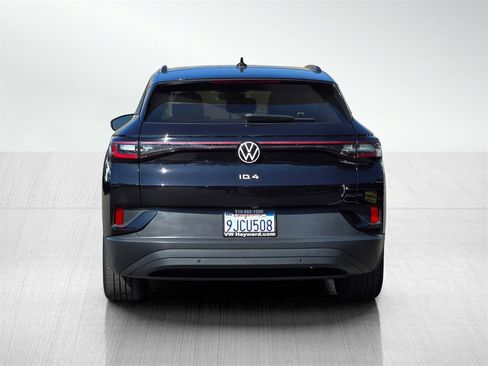 Certified 2023 Volkswagen ID.4 Pro image 5
