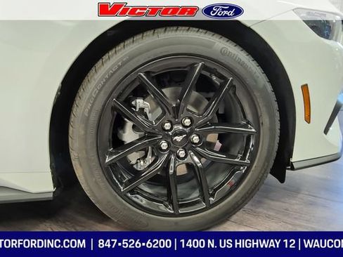 Used 2025 Ford Mustang Premium image 8