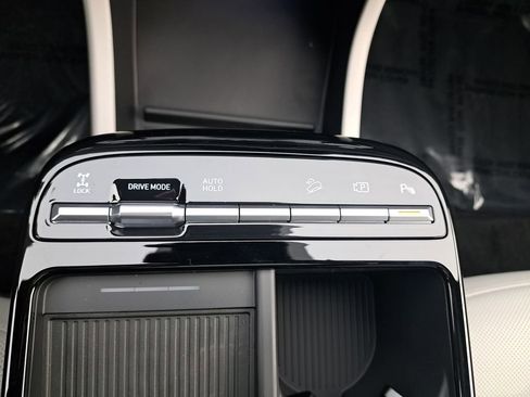 New 2026 Hyundai Tucson Limited image 28