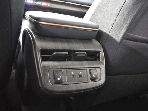 Certified 2024 Nissan Ariya AWD image 29