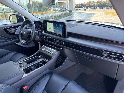 New 2026 Lincoln Aviator Reserve w/ Luxury Package image 18