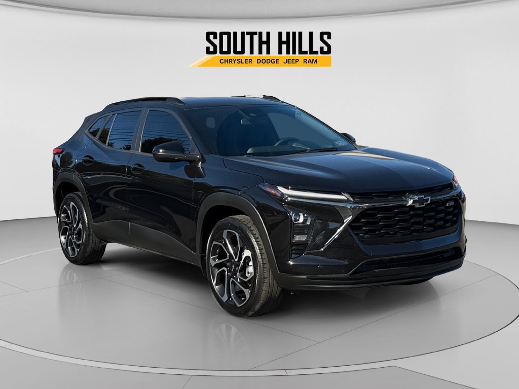 Used 2025 Chevrolet Trax RS w/ Driver Confidence Package FWD image 7