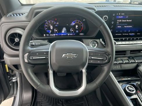 Used 2025 Chevrolet Colorado Trail Boss AWD/4WD image 14