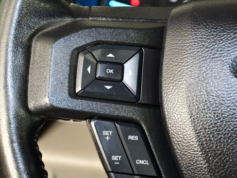 Used 2019 Ford F150 XLT w/ Equipment Group 302A Luxury AWD/4WD image 23