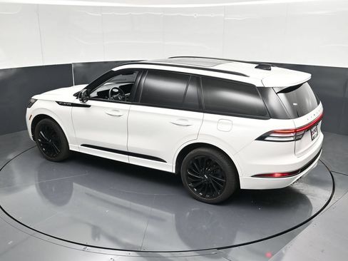 Used 2025 Lincoln Aviator Reserve w/ Equipment Group 201A AWD/4WD image 45