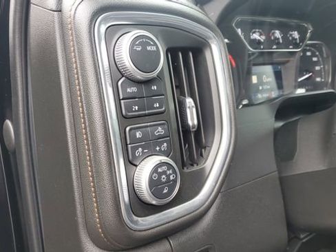 Used 2020 GMC Sierra 1500 AT4 w/ AT4 Premium Package image 10