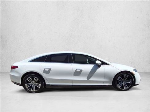 Used 2022 Mercedes-Benz EQS 450+ Sedan image 4