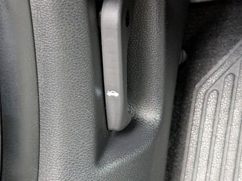 Certified 2021 Kia Seltos EX image 47