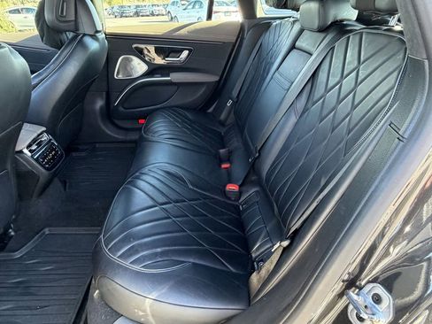 Used 2023 Mercedes-Benz EQS 580 4MATIC Sedan image 30