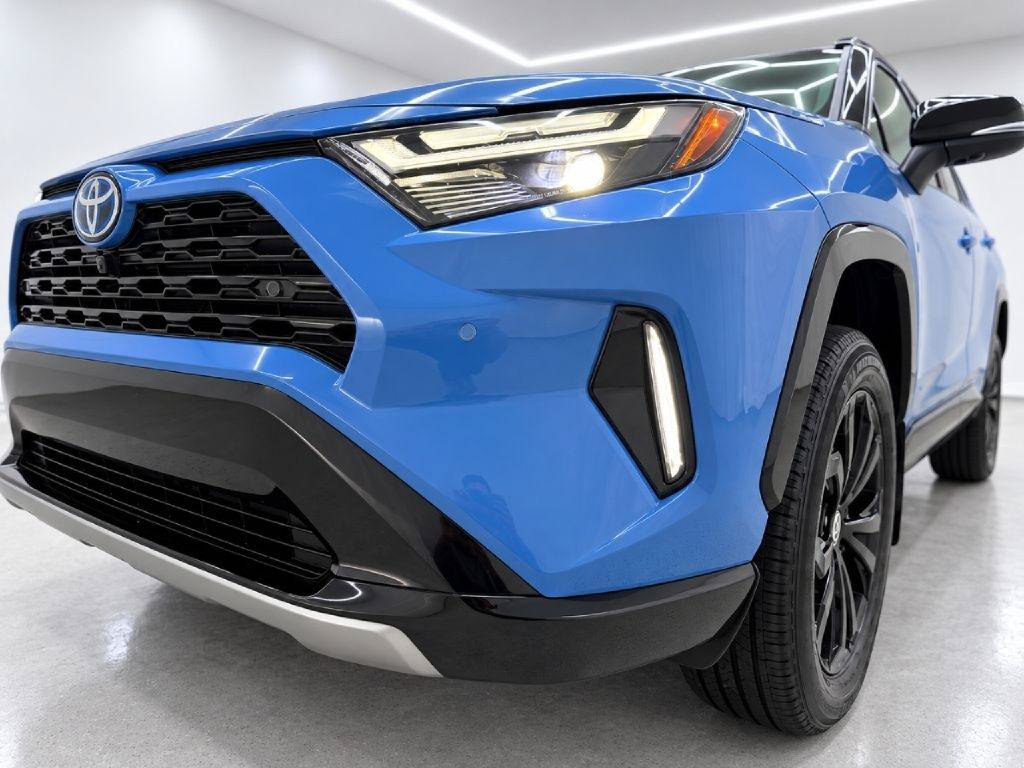 Used 2024 Toyota RAV4 XSE w/ Advanced Technology Package AWD/4WD image 38