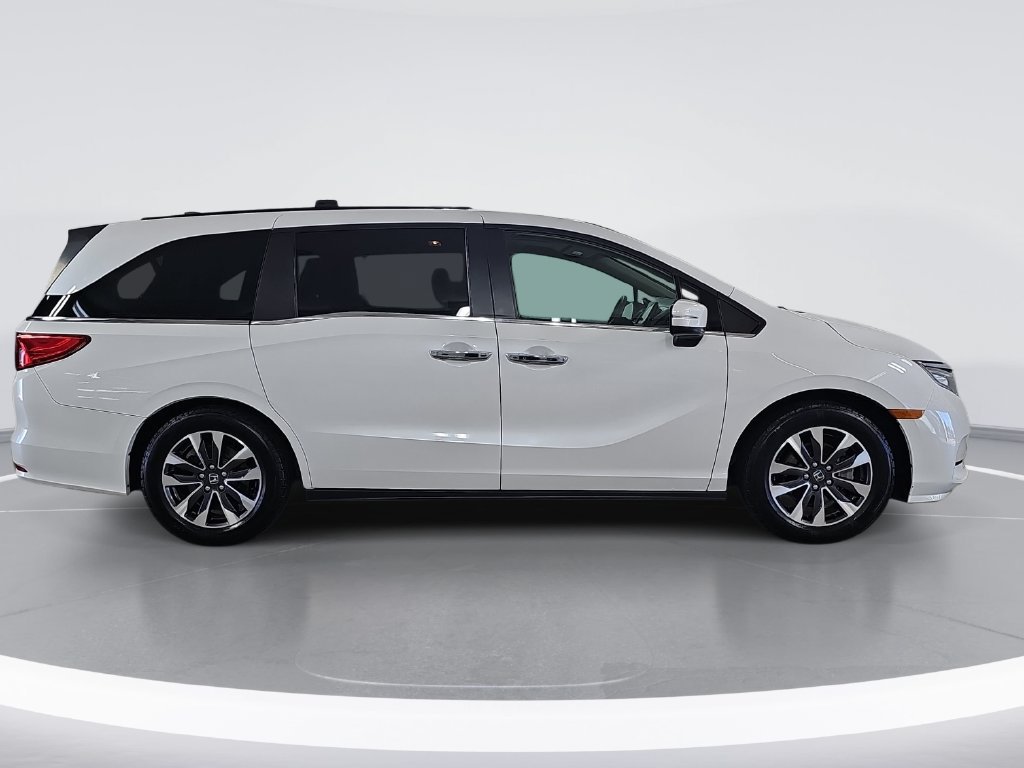 Used 2024 Honda Odyssey EX-L image 2