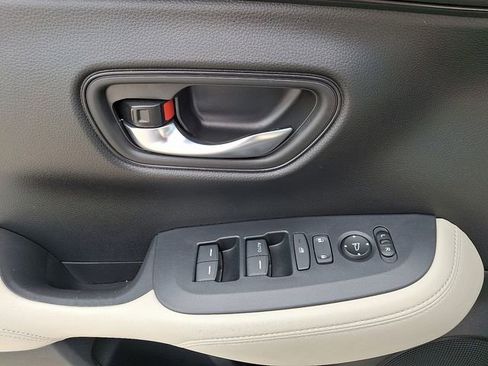 Used 2024 Honda HR-V LX image 13