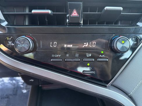 Used 2024 Toyota Camry SE w/ Convenience Package AWD/4WD image 21