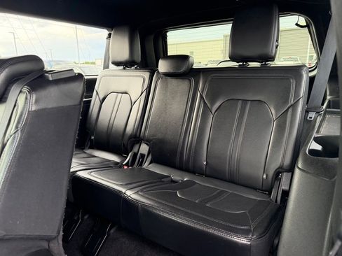 Used 2021 Ford Expedition Max Limited AWD/4WD image 17