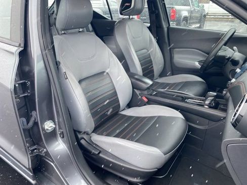 Used 2023 Nissan Kicks SR w/ SR Premium Package image 27