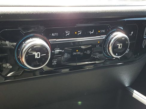 Used 2024 GMC Sierra 1500 Elevation w/ Elevation Premium Package image 34