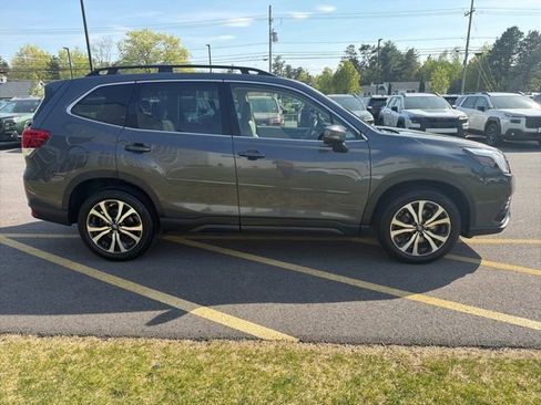 Used 2022 Subaru Forester Limited AWD/4WD image 4