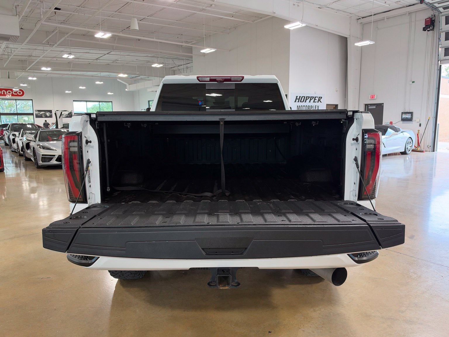 Used 2024 GMC Sierra 2500 AT4 w/ AT4 Premium Plus Package AWD/4WD image 43