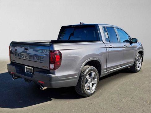 Used 2024 Honda Ridgeline TrailSport image 3