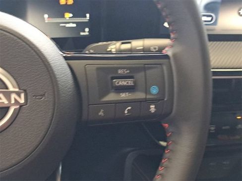Certified 2025 Nissan Kicks SR FWD image 41