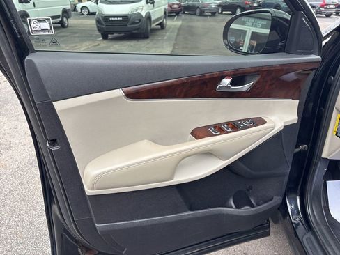 Used 2016 Kia Sorento LX image 58