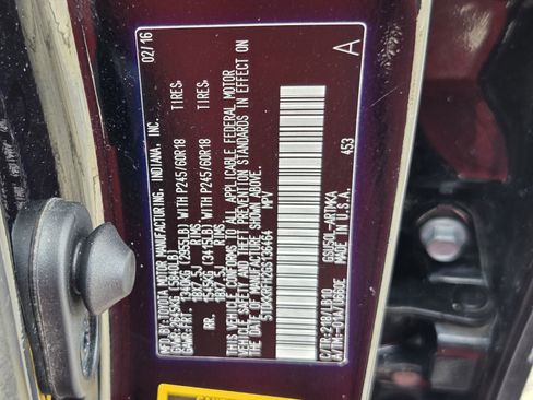 Used 2016 Toyota Highlander XLE image 35