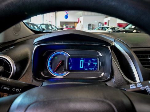 Used 2015 Chevrolet Trax LT w/ LT Sun and Sound Package AWD/4WD image 29