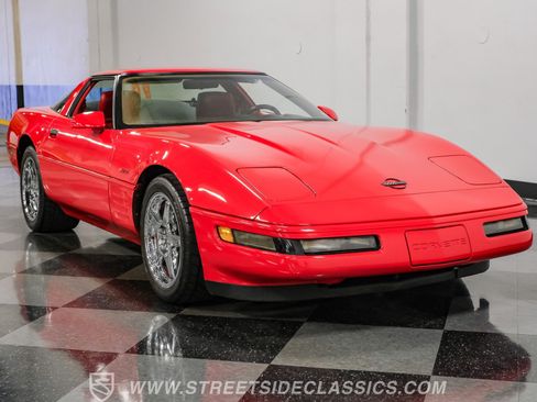 Used 1991 Chevrolet Corvette ZR-1 RWD image 19