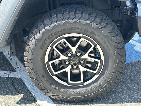 Used 2025 Jeep Wrangler Unlimited Rubicon AWD/4WD image 10
