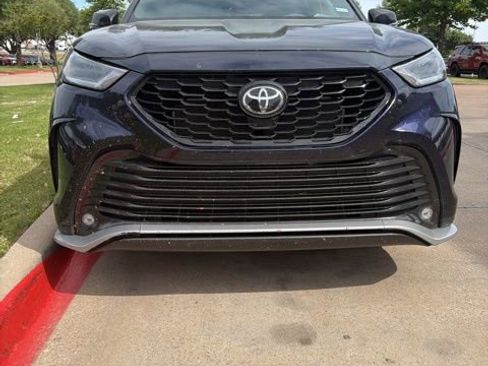 Used 2024 Toyota Highlander XSE image 4